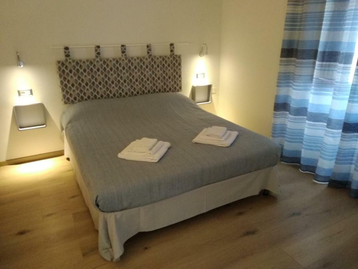 Omphalos Hotel Alghero Bagian luar foto